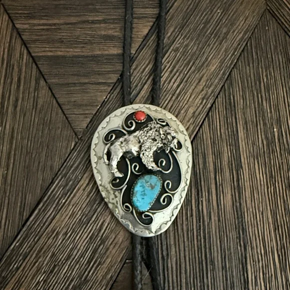 Vintage Navajo Sterling Silver Buffalo Bolo Tie Turquoise Coral Western